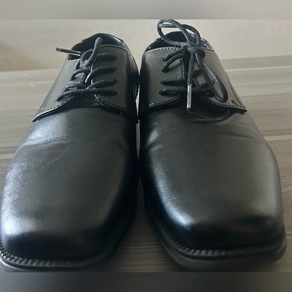 Perry Ellis Classic Black Dress Shoes